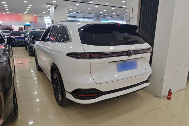 Used CHANGAN CS75 PLUS 2025 4th Generation 1.5T New Blue Whale Smart Luxury Edition Exterior 5