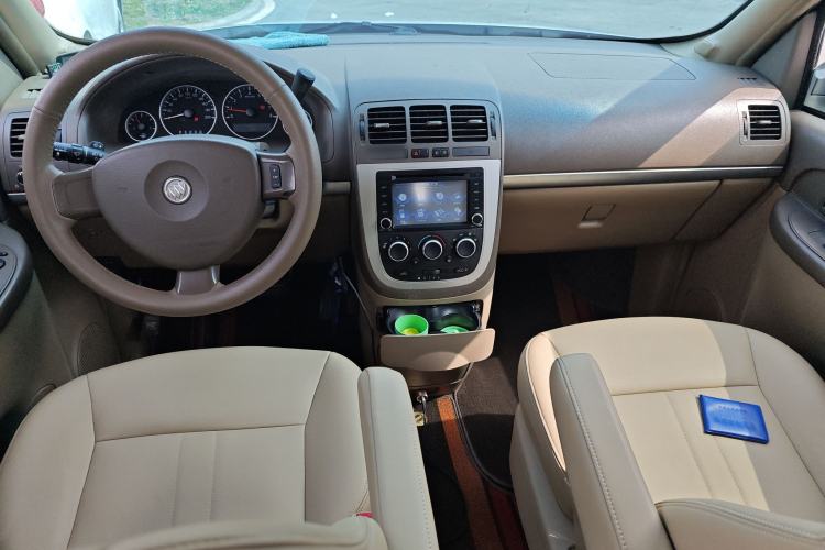 Used Buick GL8 2014 2.4L Comfort Edition
