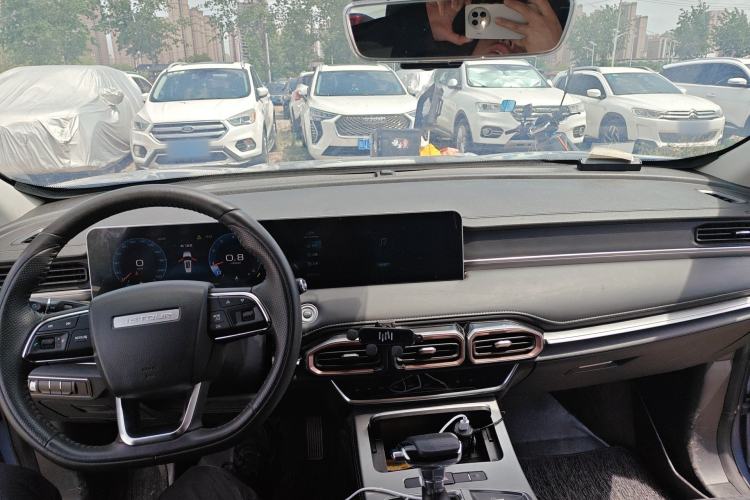 Used JETOUR X70 PLUS 2021 1.5T DCT Fire 5-Seater Center Console