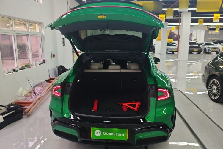 Used Xiaomi Auto YU7 2025 Ultra-Long Range All-Wheel Drive Pro Version
