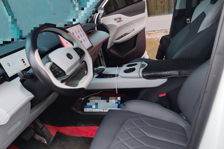 Used CHANGAN UNI-Z New Energy 2024 Blue Whale Smart Electric iDD 125km Beyond Edition
