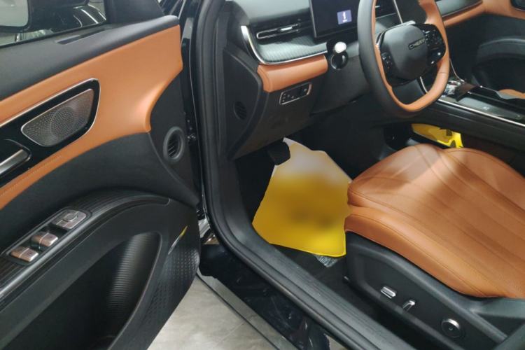 Used Chery Tiggo 8 2026 Model, 5th Generation Leopard Model, Kunpeng 1.6T Automatic Prestige Version
