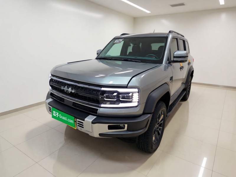 Used Formula Leopard 5 2023 Navigator Edition — 1
