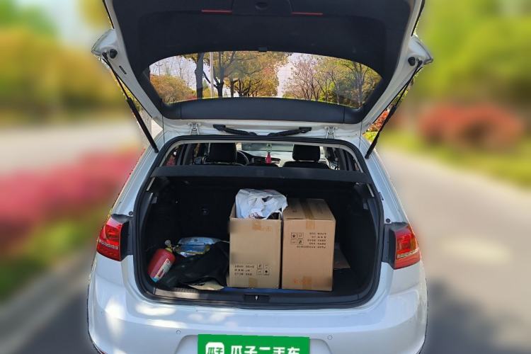 Used Volkswagen Golf 2016 230TSI Automatic Comfort Version Trunk