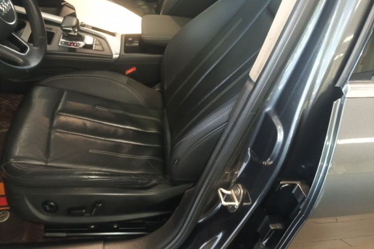 Used Audi A4L 2020 40 TFSI Fashion Dynamic Model Left Front Seat