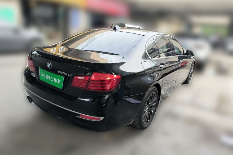 Used BMW 5 Series 2017 525Li Luxury Design Package Rear Right 45 Deg