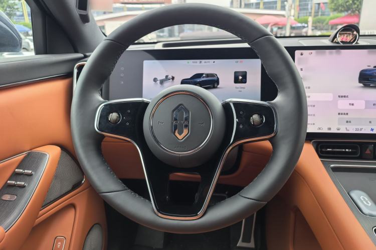 Used Hima AITO M8 2025 Extended-Range Max+ Version 53.4 kWh 5-Seater Edition
