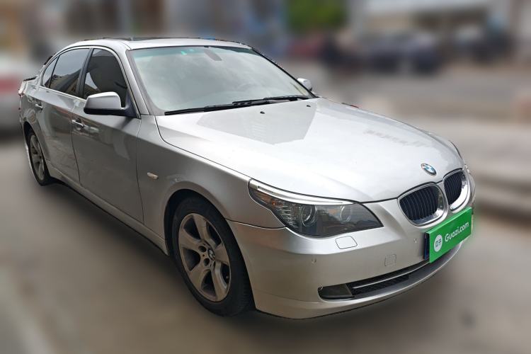 Used BMW 5 Series 2010 520Li Leading Model Front Right 45 Deg