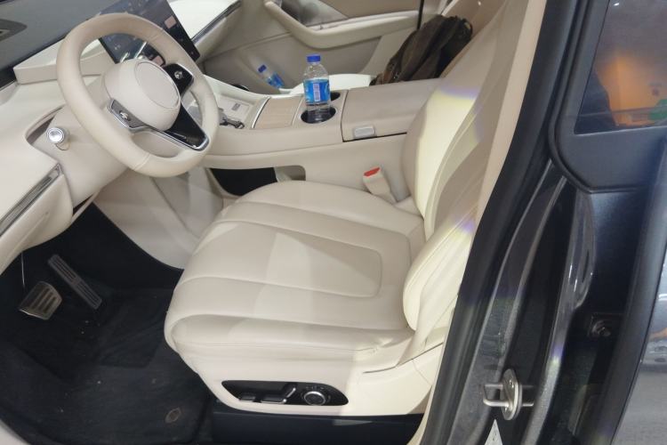 Used Hima Luxeed R7 2024 All-Electric 736 km Ultra