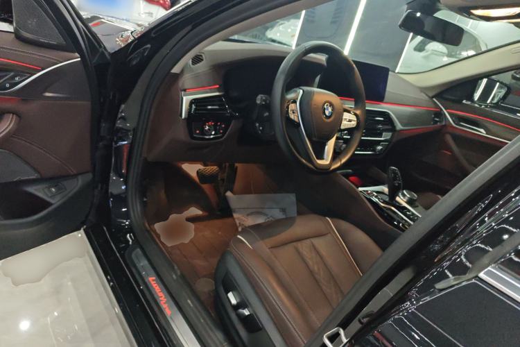 Used BMW 5 Series 2023 530Li Leading Edition Luxury Package Driver Seat