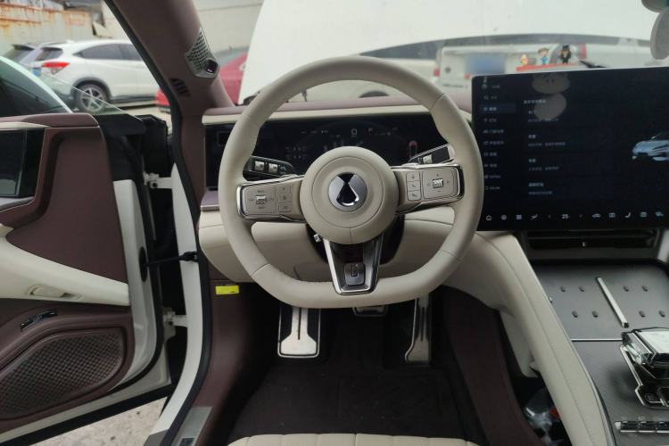 Used Denza Z9GT 2024 1100 Four-Wheel Drive Ultra Version