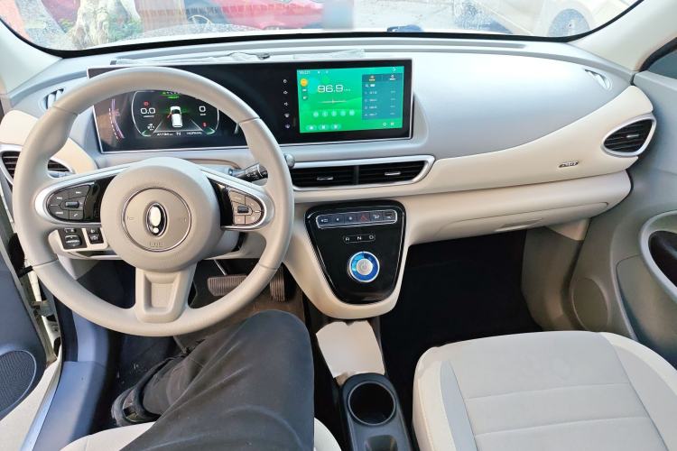 Used ORA White Cat 2022 Upgraded Model 305km Range Luxury Version Lithium-Ion Battery