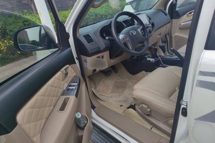 Used Toyota Fortuner 2015 2.7L Standard Edition
