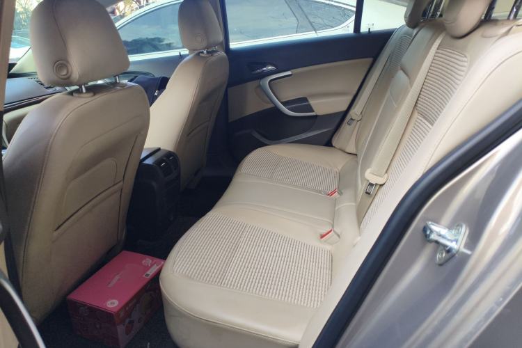 Used Buick Regal 2014 2.0L Leading Fashion Edition