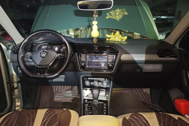 Used Volkswagen Tiguan L 2017 330TSI Automatic Two-Wheel Drive Flagship Edition