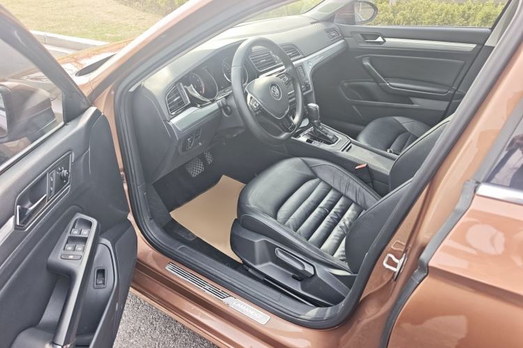 Used Volkswagen Lamando 2017 280TSI DSG Comfort Edition
