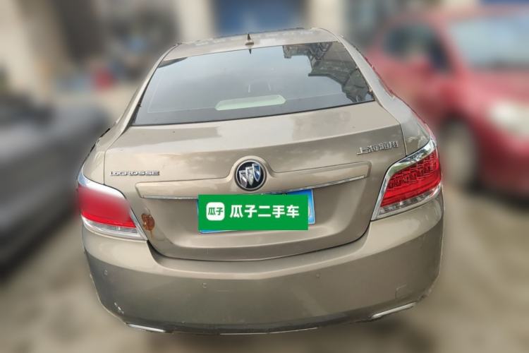 Used Buick LaCrosse 2011 2.4L SIDI Luxury Edition Rear