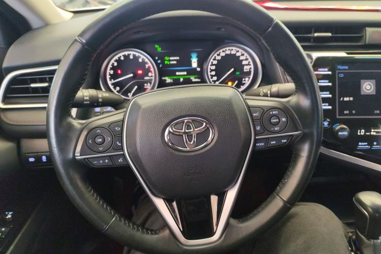 Used Toyota Camry 2018 2.5G Luxury Edition
