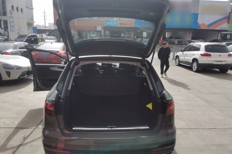 Used Audi A4 2023 Avant 40 TFSI Fashionable and Dynamic Model
