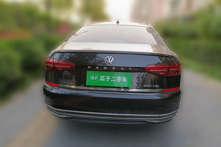 Used Volkswagen Passat 2019 330TSI Luxury Edition China VI Standard

