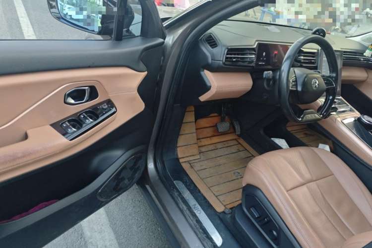 Used Nio ES8 2018 355 km Base Version 7-Seater Edition Driver Seat