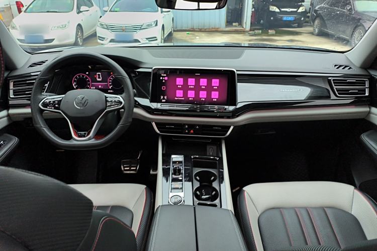 Used Volkswagen Teramont X 2024 380TSI All-Wheel Drive Longyao Edition Center Console