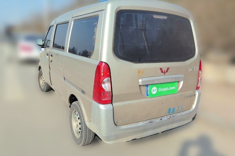 Used Wuling Rongguang 2011 1.2L Base Version
