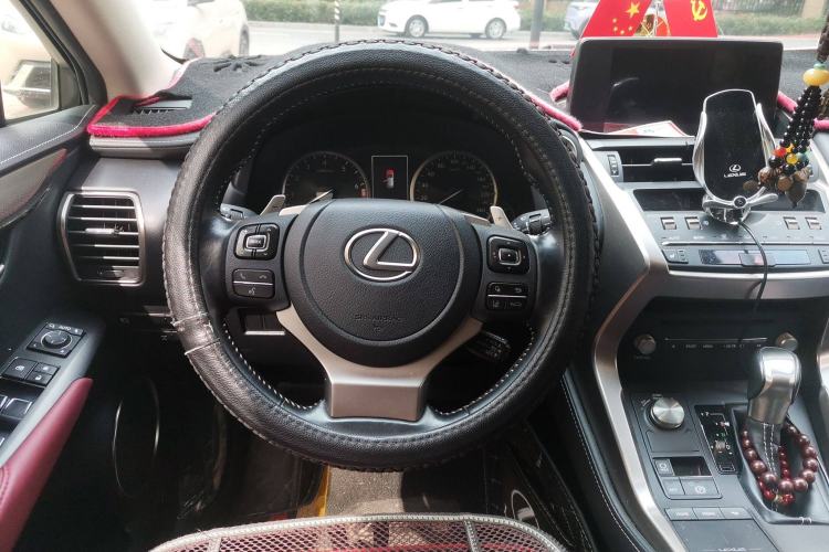 Used Lexus NX 2020 200 All-Wheel Drive Fēngshàng Version China VI Standard Steering Wheel