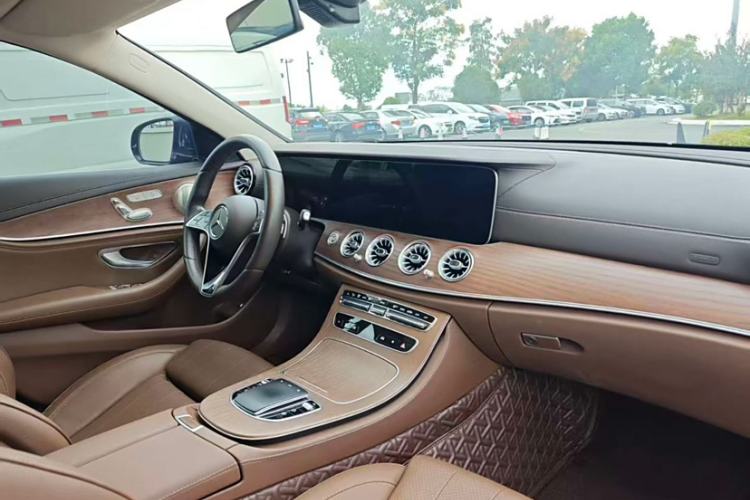 Used Mercedes-Benz E-Class 2022 Second Facelift E 300 L Luxury Edition