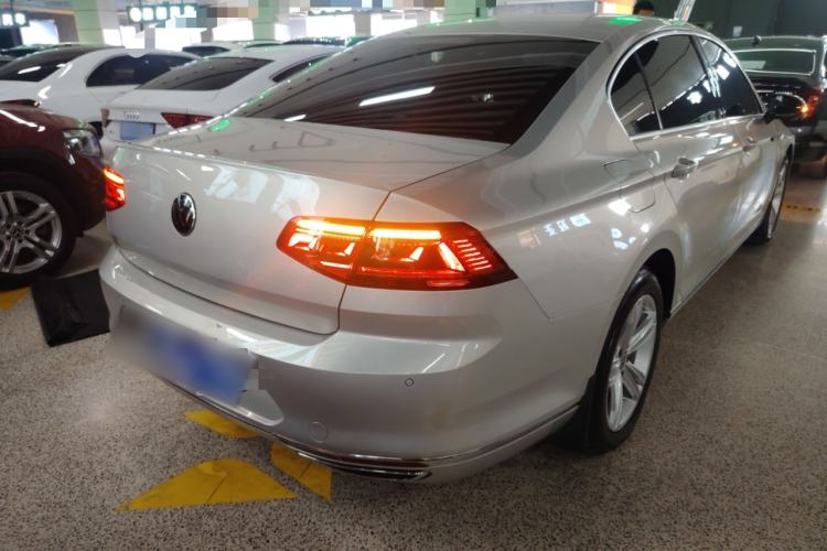 Used Volkswagen Magotan 2018 Facelift 330TSI DSG Luxury Model