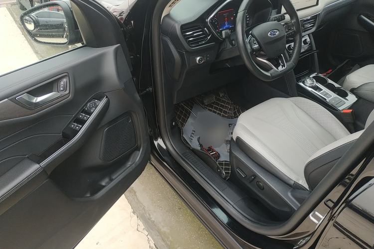 Used Ford Escape 2020 EcoBoost 245 Two-Wheel Drive Smart & Enjoyment Model