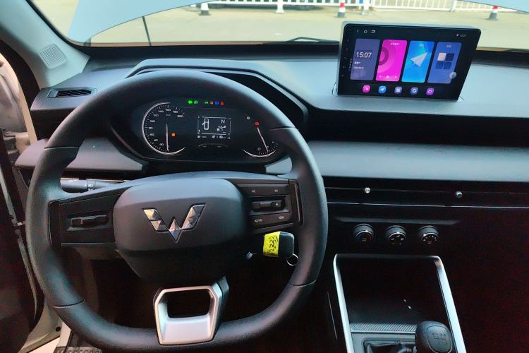 Used Wuling Alvez 2022 1.5L Manual Free-Style Model