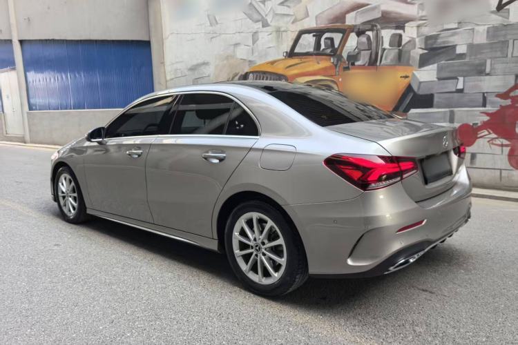 Used Mercedes-Benz A-Class 2020 Restyled A 200 L Sport Sedan Fashion Version Exterior 6