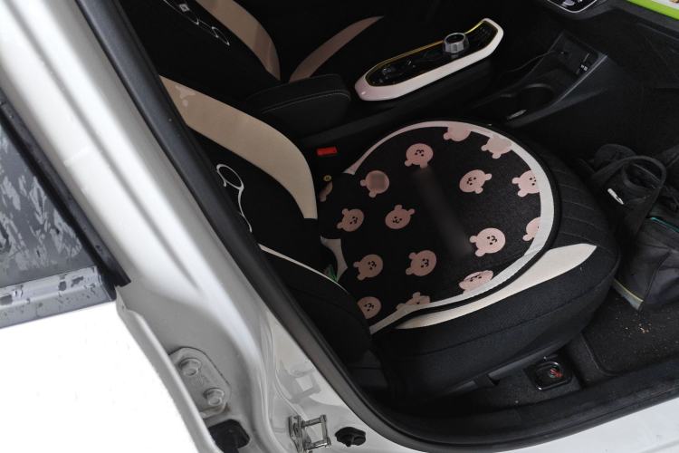 Used CHANGAN Benni E-Star 2022 Qingxin Edition Colorful Model Lithium-NMC Right Front Seat