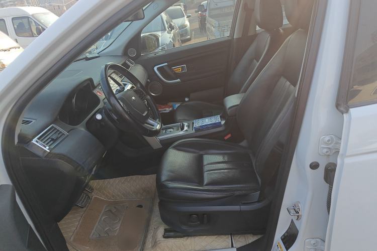 Used Land Rover Discovery Sport 2017 2.0T HSE Left Front Seat