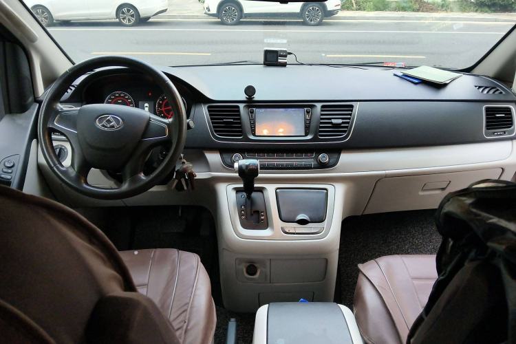 Used SAIC MAXUS G10 2014 2.0T Automatic Elite Edition
