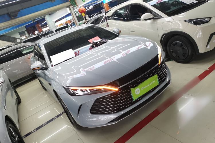 Used BYD Qin L 2025 DM-i Smart Drive 120KM Superior Model