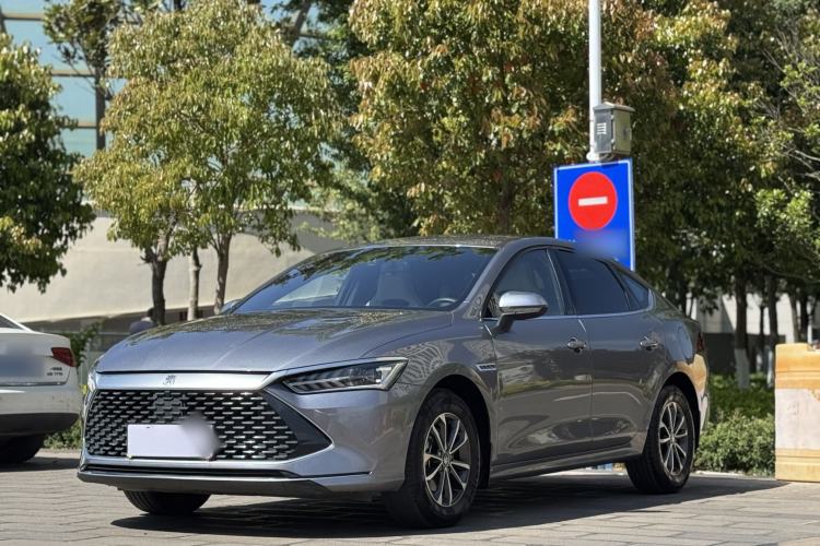 Used BYD Qin PLUS 2024 HONOR Edition DM-i 55KM Leading Model
