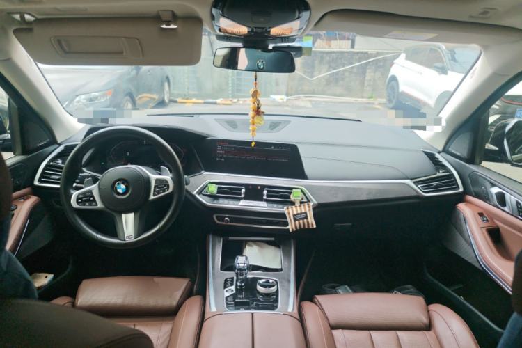 Used BMW X5 2019 xDrive40i Luxury Model with M Sport Package