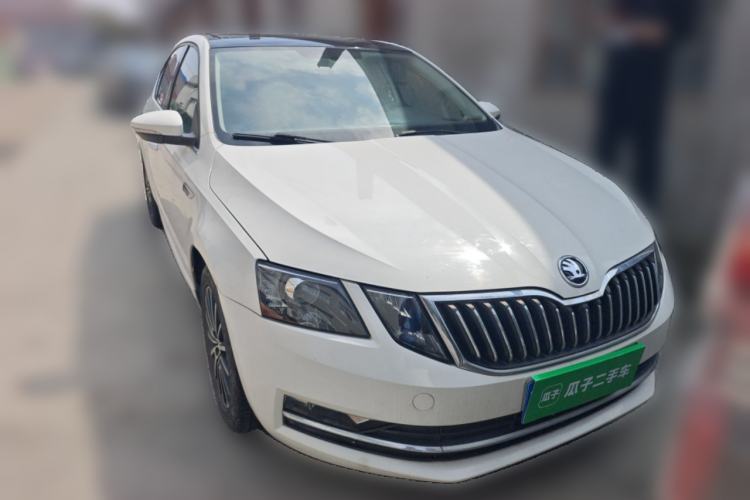 Used Skoda Octavia 2019 1.5L Automatic Smart Drive Luxury Edition China VI Standard