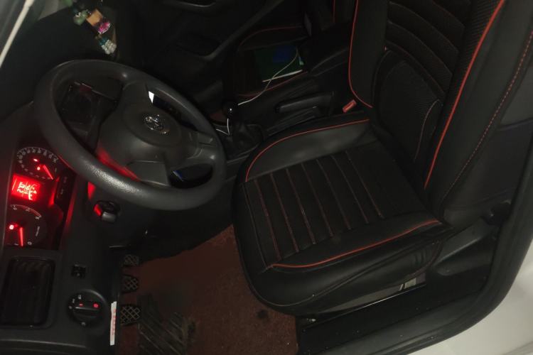 Used Volkswagen Santana 2015 1.6L Manual Fashion Edition Left Front Seat