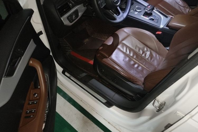 Used Audi A4L 2017 Plus 40 TFSI Fashion Model
