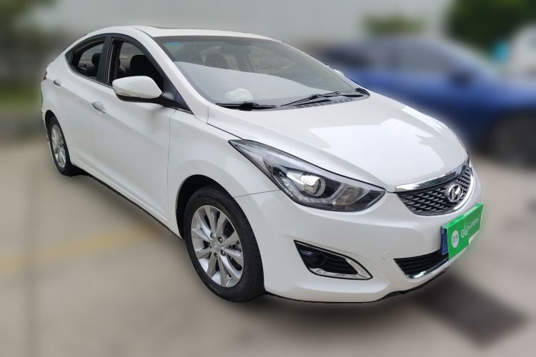 Used Hyundai Elantra (5th Generation / Langdong) 2016 1.6L Manual Luxury Model Front Right 45 Deg