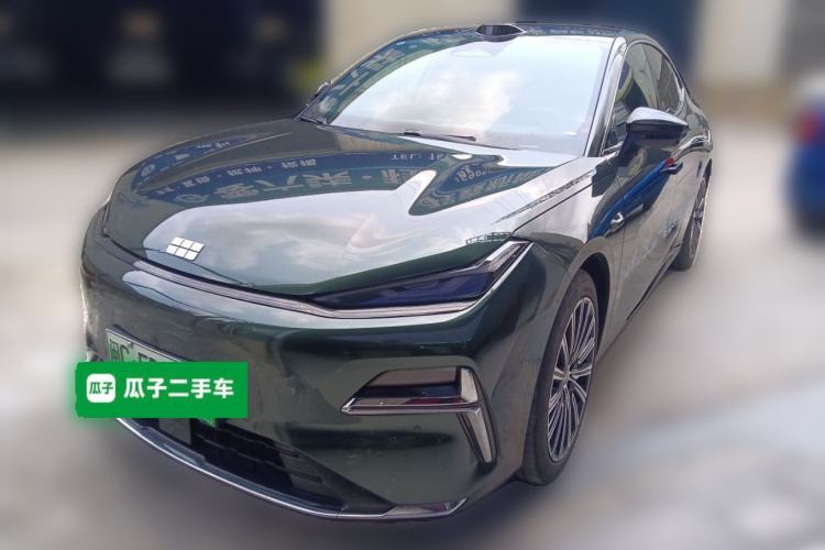 Used Geely Galaxy 8 2025 130km EM-P Starship Edition