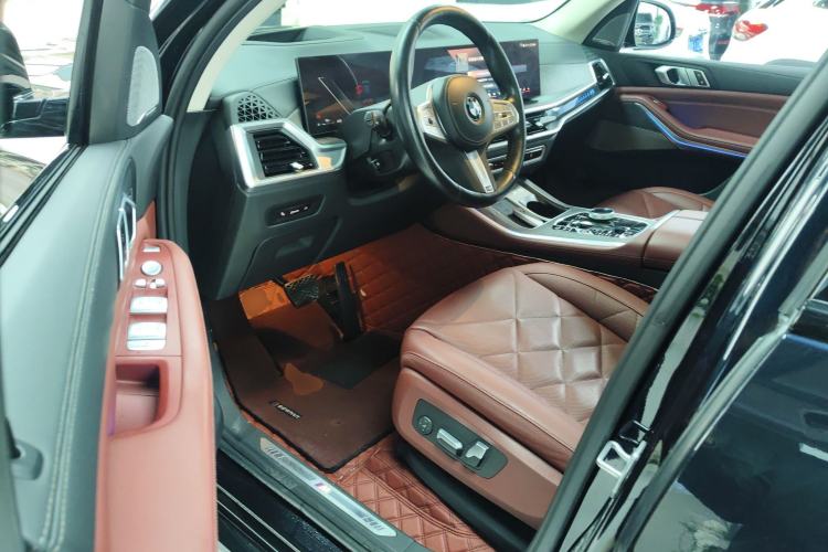 Used BMW X5 2023 xDrive 30Li Luxury M Sport Night Edition Package
