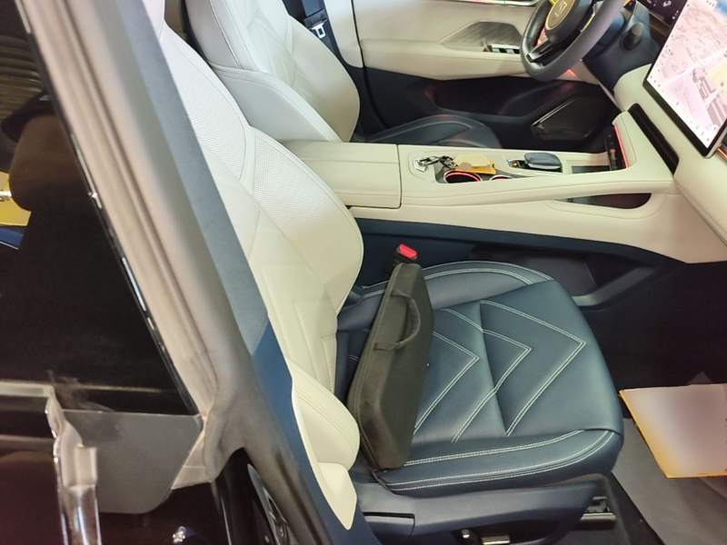 Used Zeekr 001 2023 WE Edition 100 kWh — 24