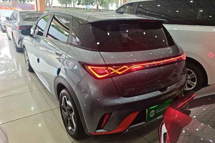 Used BYD Dolphin 2021 405 km Fashion Edition
