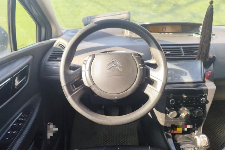 Used Citroen C-Quatre 2013 1.6L Manual Prestige CNG Model Steering Wheel