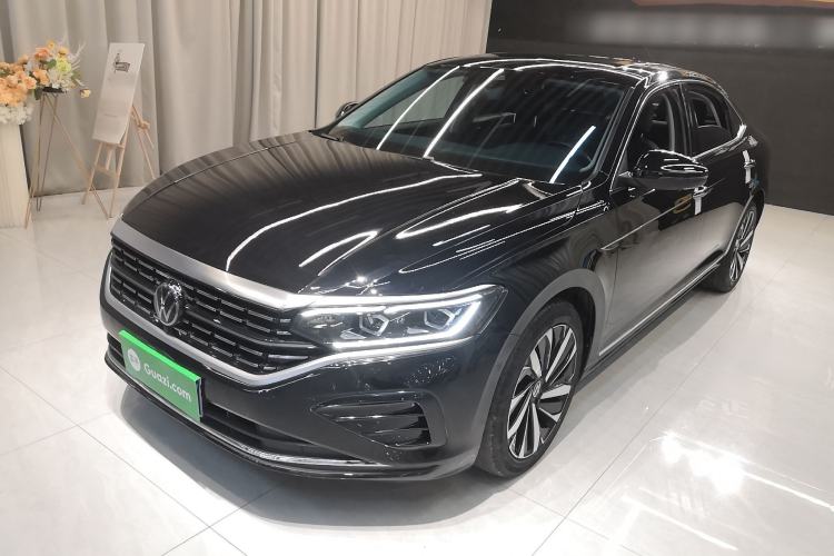 Used Volkswagen Passat 2023 Facelift 330TSI Luxury Edition