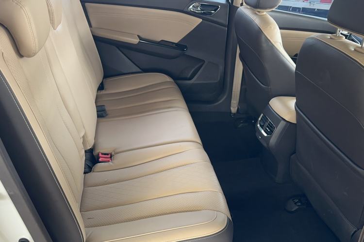 Used Baojun 310W 2017 1.5L Manual Fashion Model China V
